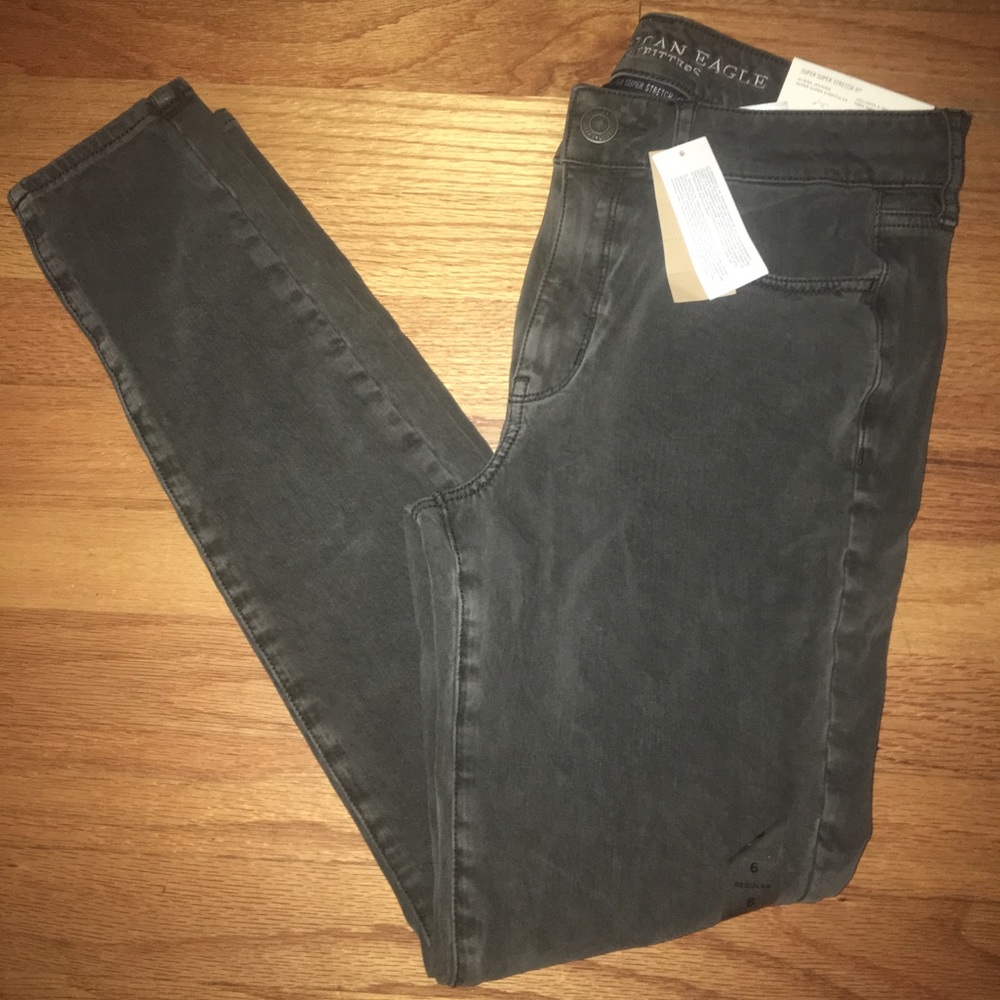 NWT AEO Jeans